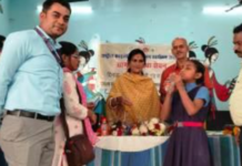 राष्ट्रीय फाईलेरिया उन्मूलन कार्यक्रम : महापौर ने सामूहिक दवा सेवन कार्यक्रम का किया शुभारंभ